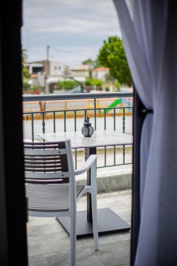 Thea Comfy Living Aparthotel Nea Vrasna Ngoại thất bức ảnh