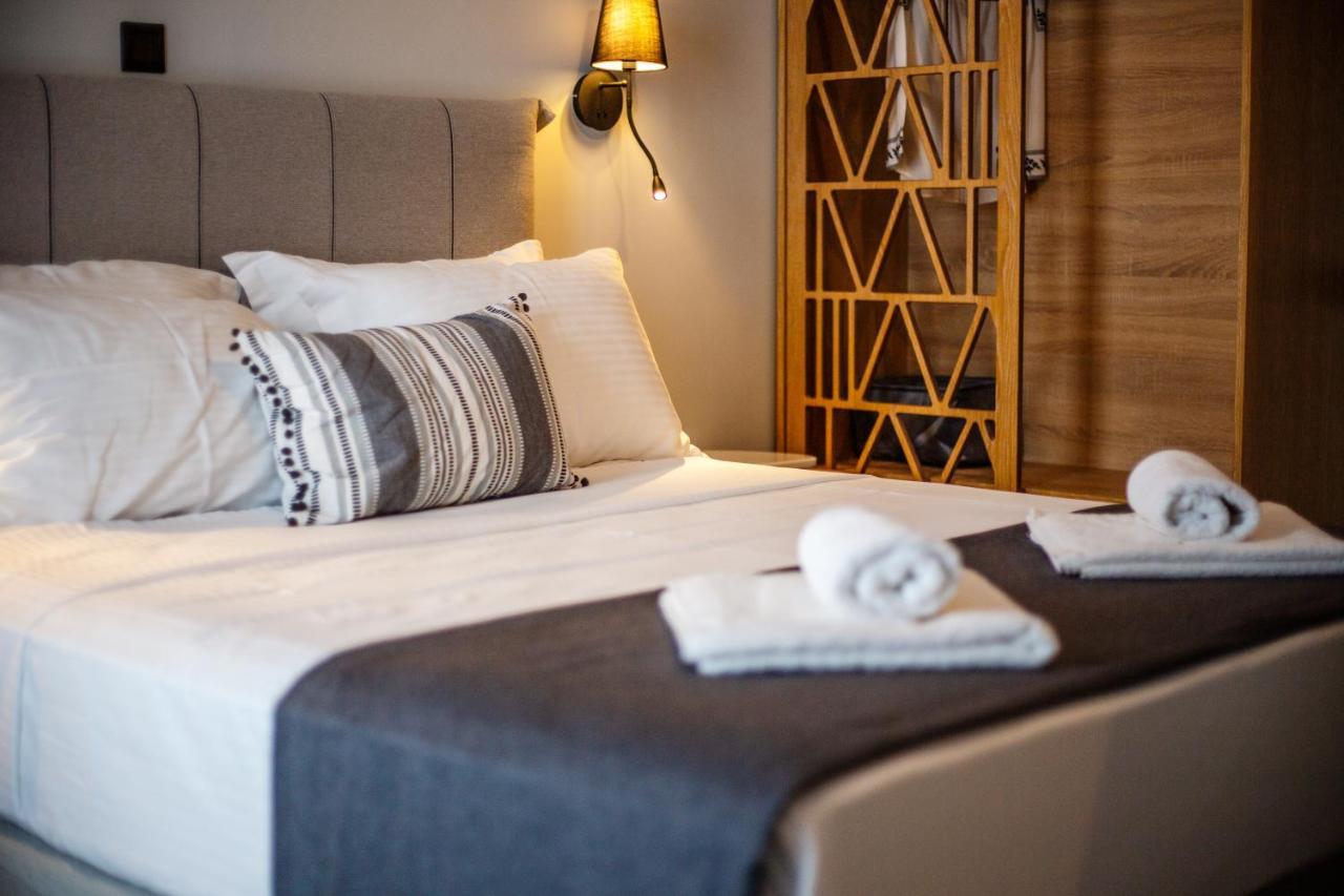 Thea Comfy Living Aparthotel Nea Vrasna Ngoại thất bức ảnh